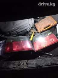 Плофоны на бмв е36 
задние стоп сигналы !!!