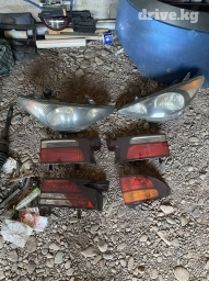 Продаются кузовные детали от тайоты Естимы