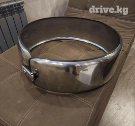 Продаю кожух(обод) запасного колеса на LEXUS LX 470. 
Оригинал