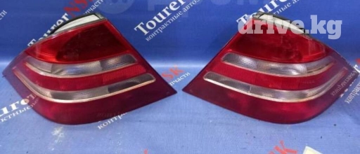 Задние фонари Мерседес w220, в хорошем состоянии все целое,цена за