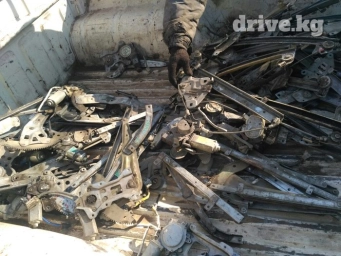 Стеклоподьемники на японские автомобили Ипсум, Кседос, Корола, галант