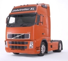 Лобовое Volvo, 2024 г., Новый, Аналог