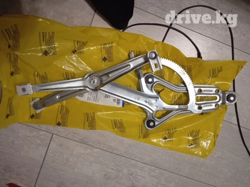 Переднее левое Mercedes-Benz, Новый, Аналог