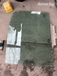 Продаю Задний левый боковые стекла Мерседес Бенз W210 миллениум