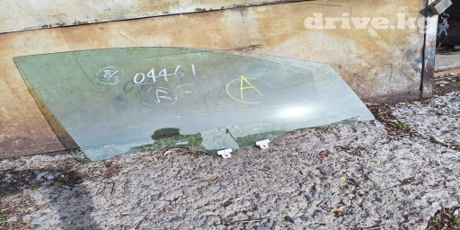 Стекло Переднее правое Subaru, 2018 г., Б/у, Оригинал