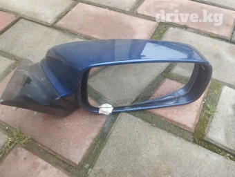 Продаю бокавое зеркало сороковка toyota camry правоя сторона, и б/у