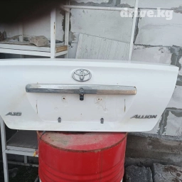 Амортизаторы крышки багажника Toyota, 2003 г., Б/у, Аналог