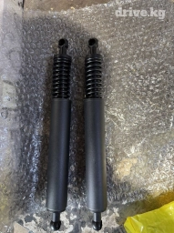 Амортизаторы крышки багажника Mercedes-Benz, 2005 г., Новый, Аналог