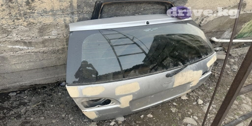 Крышка багажника Toyota, 2001 г., Б/у, Оригинал