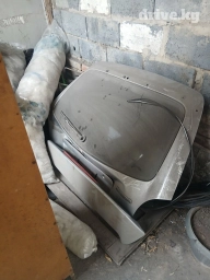 Крышка багажника Mazda, 2002 г., Оригинал