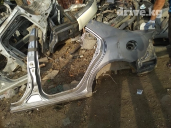 Mazda 6 задный R крыло