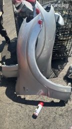 Крыло Переднее правое Mitsubishi, 2004 г., Б/у, Оригинал