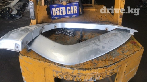 Тайота 4Runer накладки на крыля