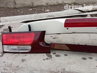 Задний спойлер Toyota 2003 г., Б/у, Оригинал