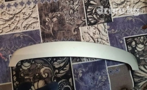 Задний спойлер Toyota 2000 г., Б/у, Оригинал