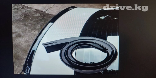 Задний спойлер Новый