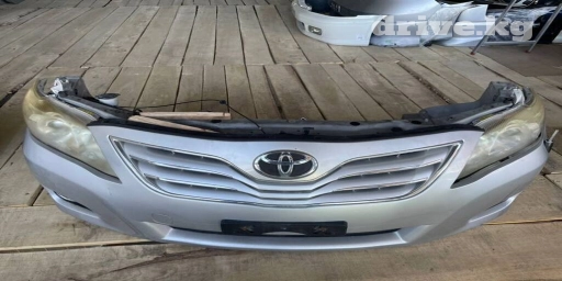 Решетка радиатора Toyota Оригинал