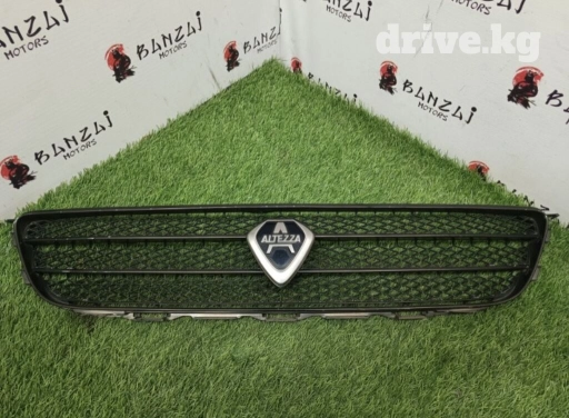 Решетка радиатора Toyota 2001 г., Б/у, Оригинал