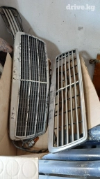 Решетка радиатора Mercedes-Benz 2001 г.