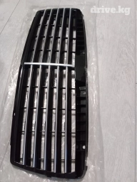 Решетка радиатора Mercedes-Benz Новый