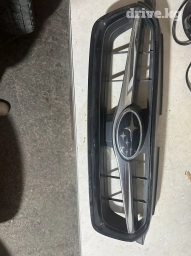 Решетка радиатора Subaru 2008 г., Б/у, Оригинал