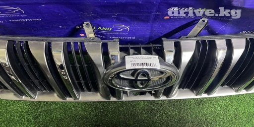 Решетка радиатора Toyota 2010 г., Б/у, Оригинал