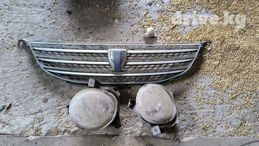 Решетка радиатора Toyota 2004 г., Б/у, Оригинал