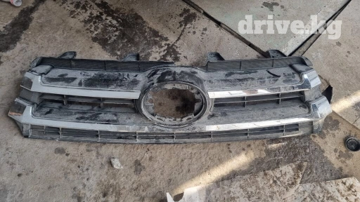 Решетка радиатора Toyota 2019 г., Б/у, Оригинал