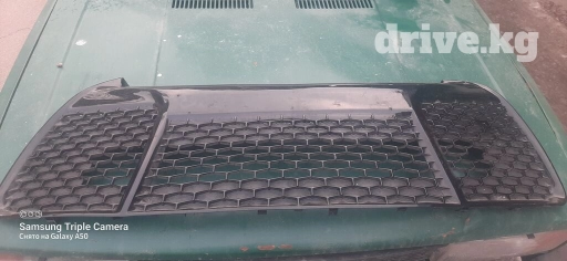 Решетка радиатора Toyota Б/у