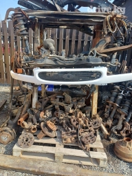 Решетка радиатора Ford 1998 г.