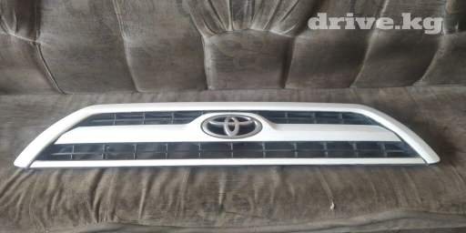 Решетка радиатора Toyota 2006 г., Б/у, Оригинал