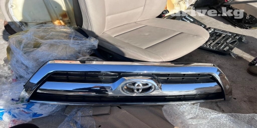 Решетка радиатора Toyota 2008 г., Б/у, Оригинал
