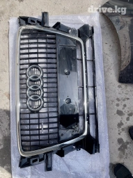 Решетка радиатора Audi 2011 г., Б/у, Оригинал