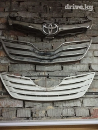 Решетка радиатора Toyota Б/у, Оригинал