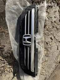 Решетка радиатора Honda Б/у, Оригинал