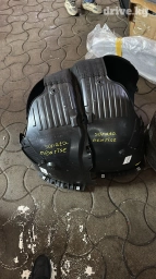 Саната нюрайс Подкрылник 
В налчиии 
Новый оригинал корейский