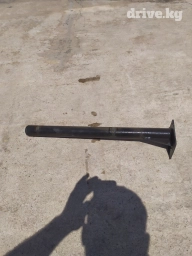 Держаки брызговиков от полуприцепа длина 55 см. 4 шт