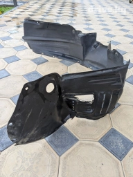 Продается подкрыльник б/у Лексус 350, 2006 г