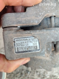Генератор Honda 2002 г., Б/у, Оригинал, Япония