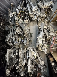 Стеклоподъемники на любое японское авто 
Есть установка