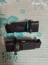 Продаю два воздухомера на Мерседес - 210, бензиновый, оригиннал BOSCH