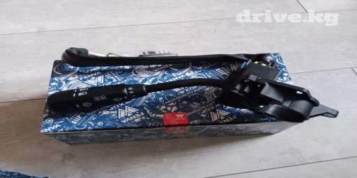 Переключатель поворотов гитара мерседес 124.Новая Китай. Качество