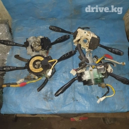 Гитара.Включатель поворота
На Митсубиси Делика.Монтеро Спорт.Паджеро