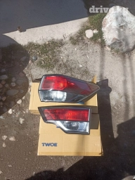 Задние фонари правая сторона 2шт . оригинал б/у