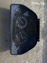 Шит прибор на е34 хорошем состоянии