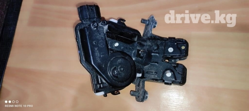 Замок багажника Toyota 2016 г., Б/у, Оригинал, США