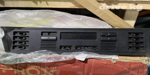 Центральная консоль BMW 2002 г., Б/у, Оригинал