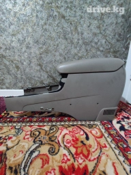 Центральная консоль Toyota 2001 г., Б/у, Оригинал, США