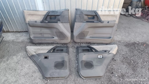 Обшивка стоек Mitsubishi 2001 г., Б/у, Оригинал, Япония