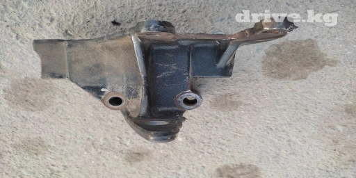 Мицубиси аиртрек аутлендер 
кранштейн